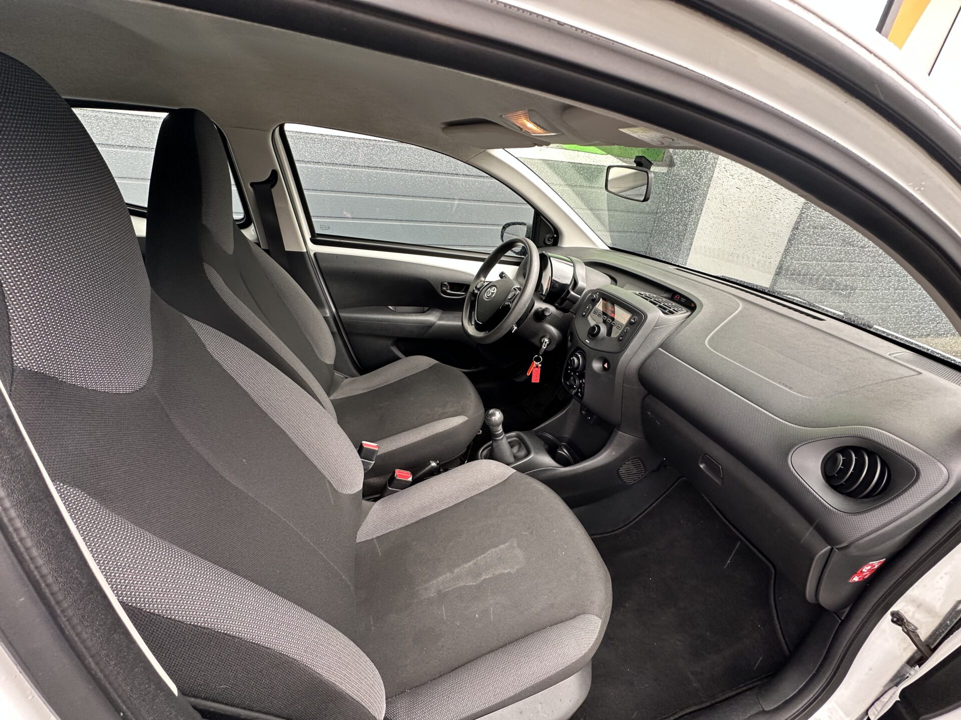 BA9565B2-05BC-4037-B2B9-3DD2198486EC