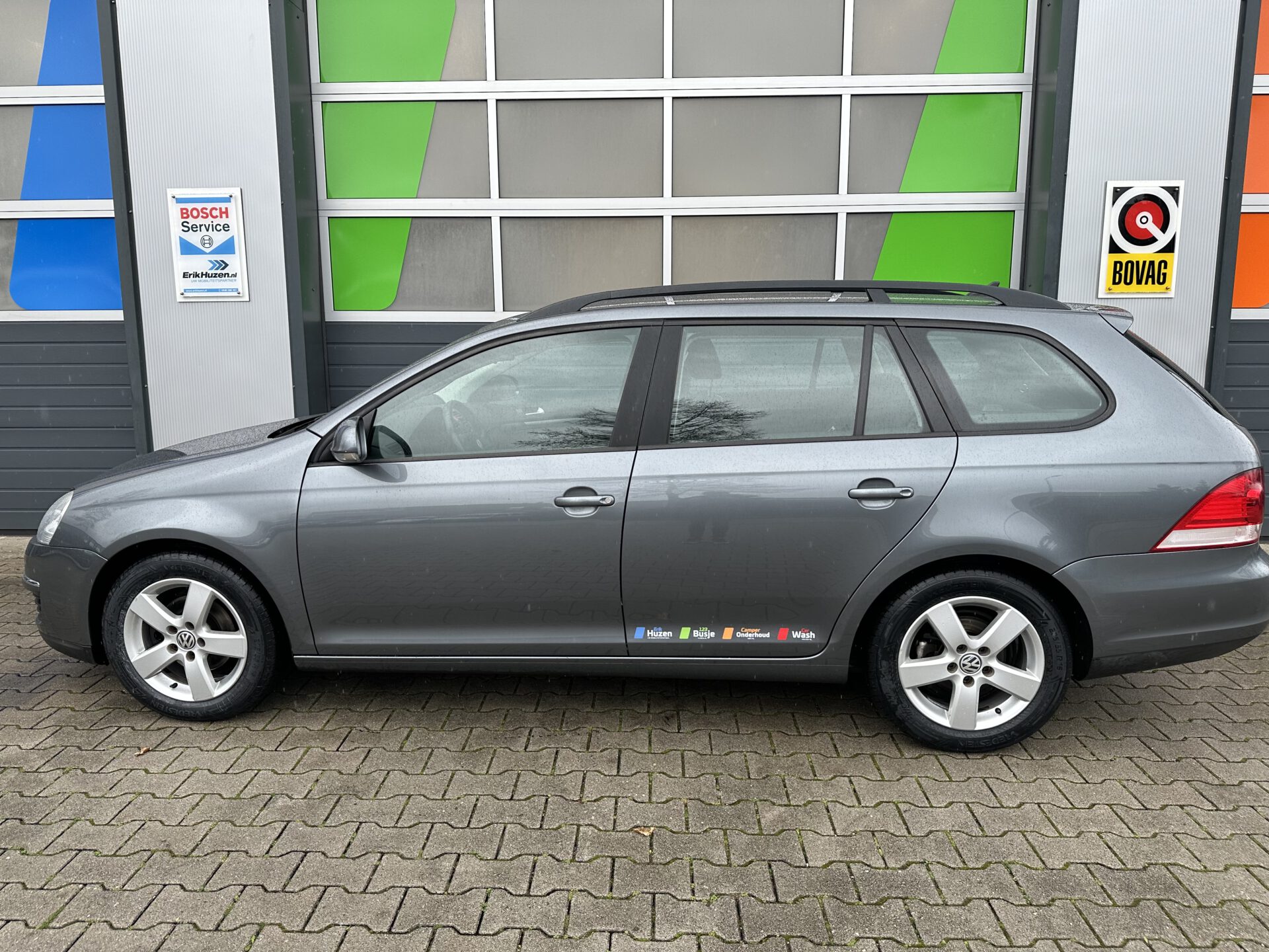 D04051DE-EE61-4EA9-B040-8D98E9B979C2