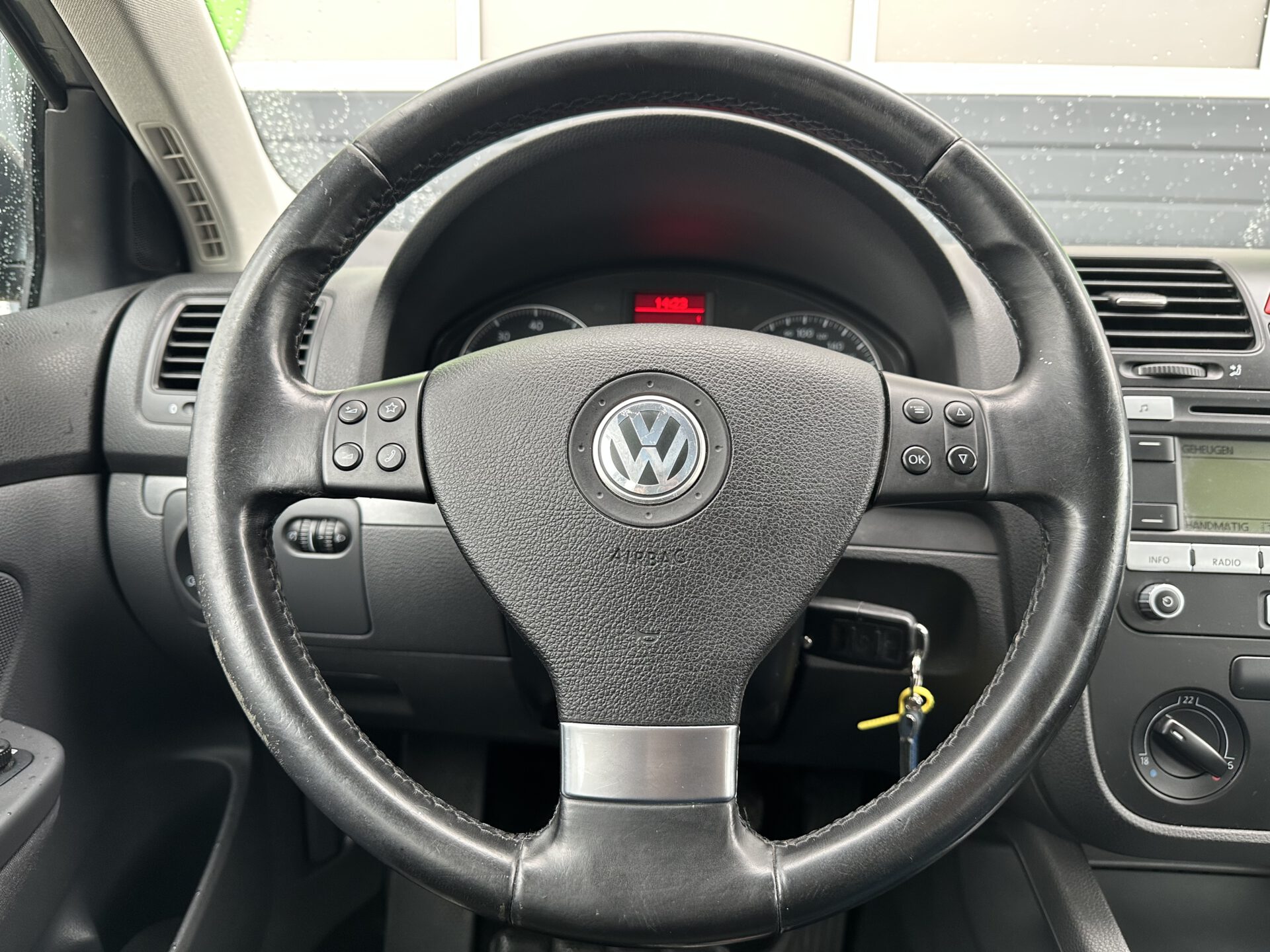 D986FDFD-36FB-4EC9-8F5C-2D40B4DADD29