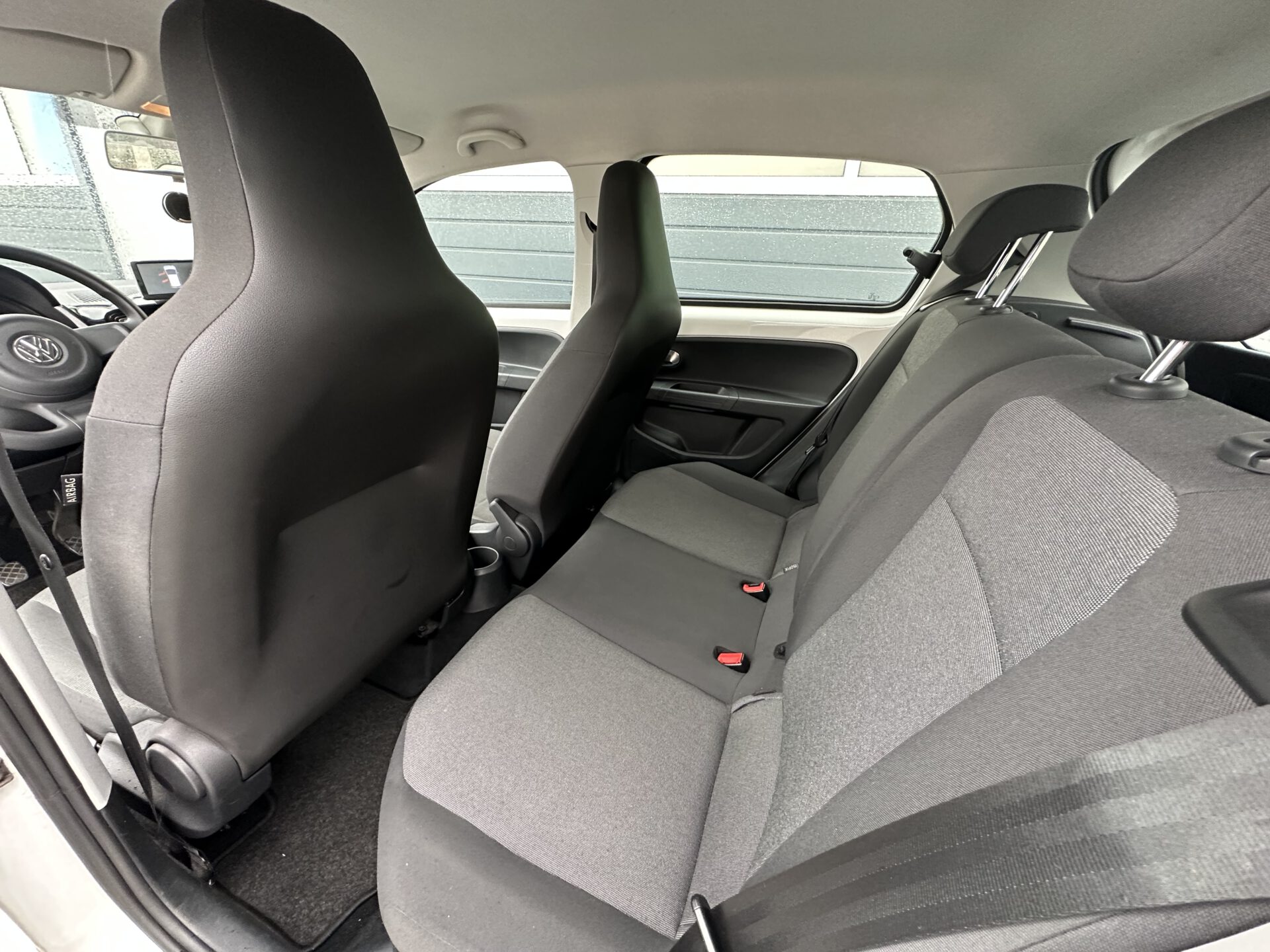 EF886AF8-2D89-449D-9255-0F0E0FAB94F2