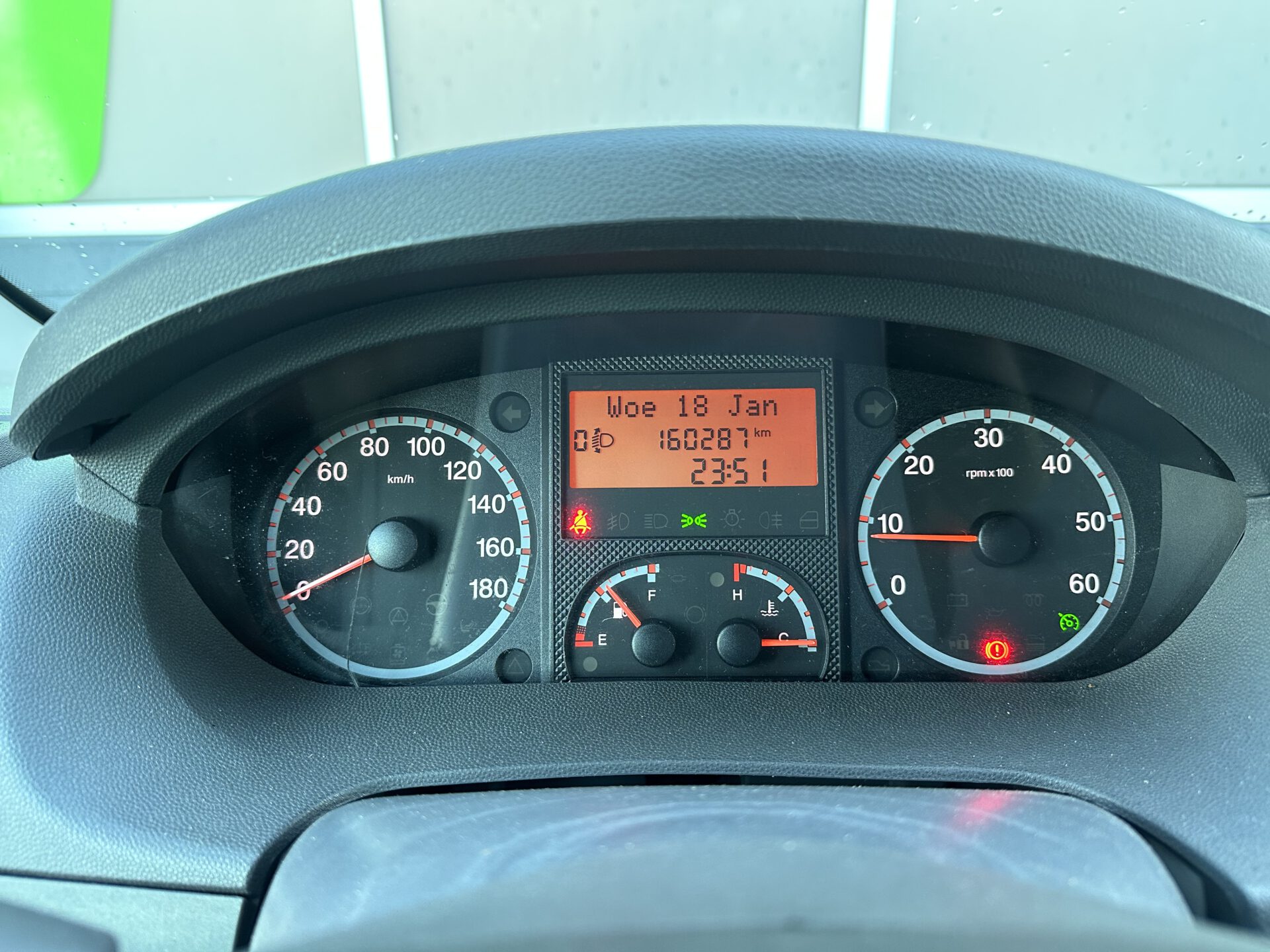 F4C4021E-F0E7-402A-89E6-173C585FCE23